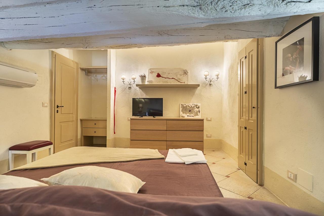 Borgo Agli Scudi Suite&Breakfast Campiglia Marittima Exterior foto